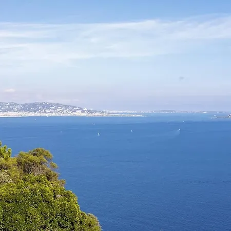 Oneiro, Vue Imprenable A