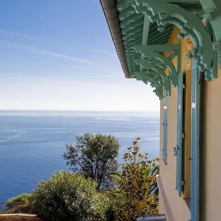 Oneiro, Vue Imprenable A Willa